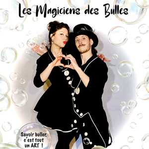 Les magiciens des bulles, un pitre à Sète