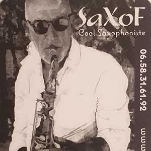 SaXoF, un joueur de saxo à Marseille